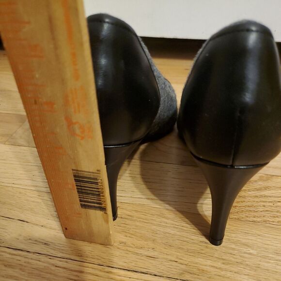 Cole Haan Grey And Black Wool And Leather Pumps Heels Size 6 - Picture 5 of 8